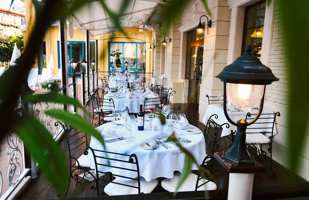Grifid Arabella Hotel-1